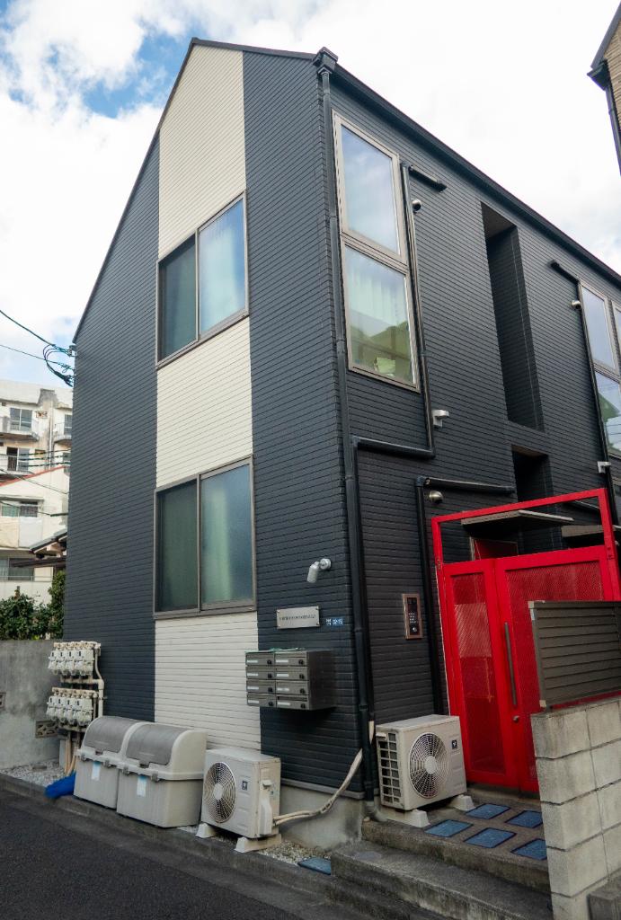 FIRSTHOUSE　KITASHINJUKU